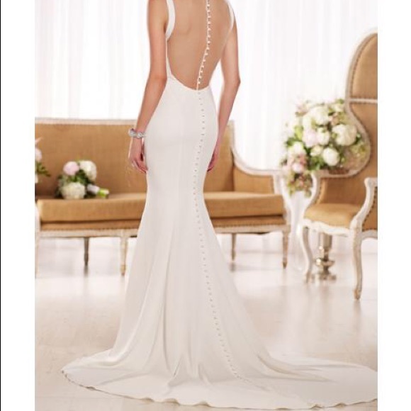 Essense of Australia New, Never Worn Wedding Dress - Picture 3 of 4